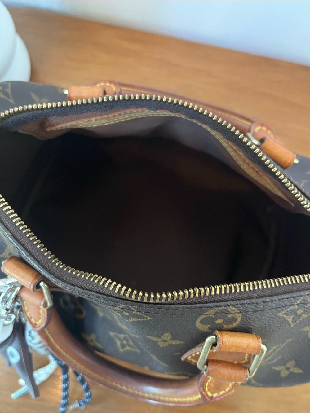 Authentic Louis Vuitton Speedy 25 - Picture 12 of 13